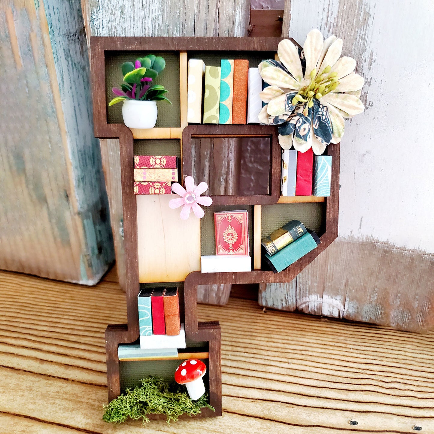 Alphabet Miniature Bookshelf - Letter "P"