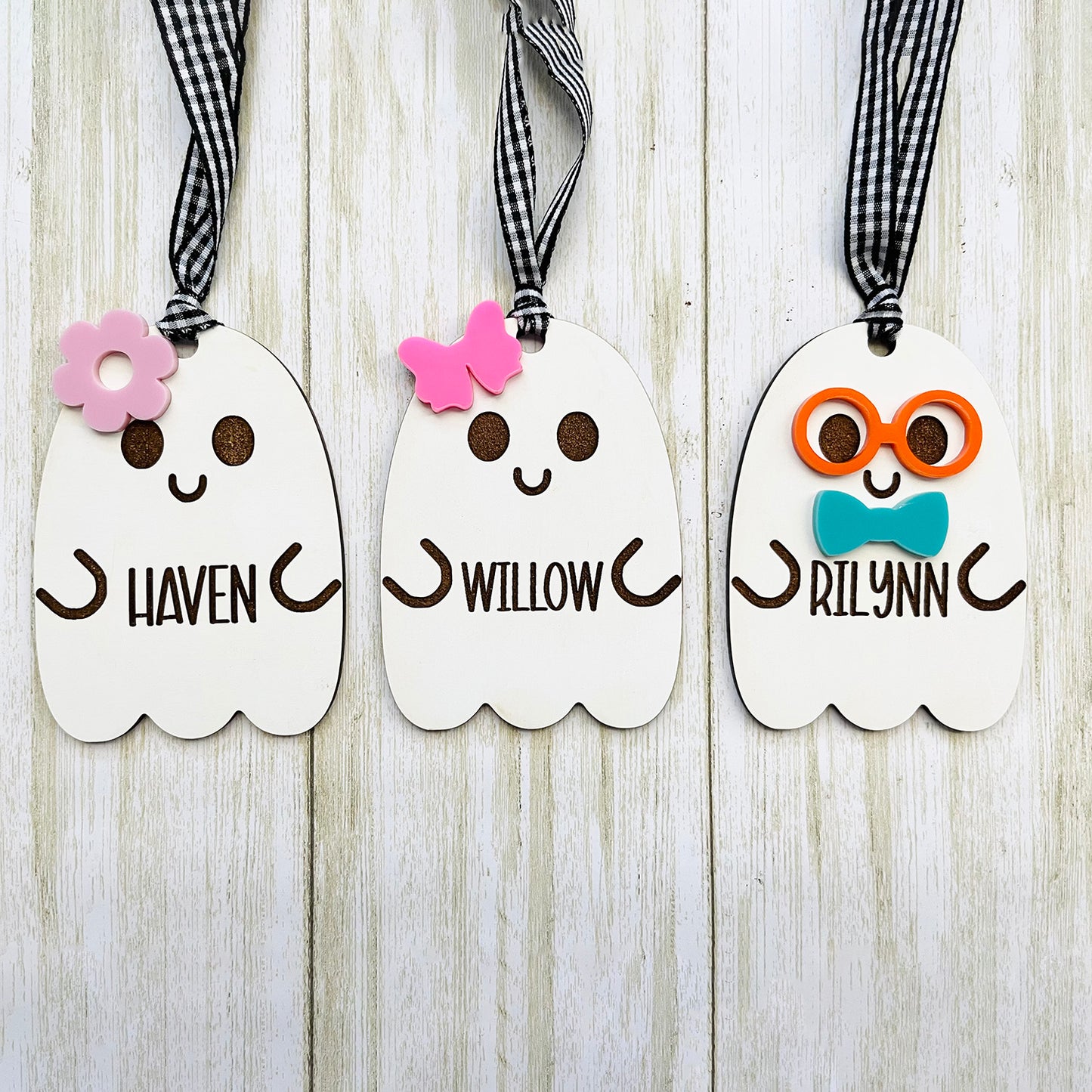 Customizable Halloween Ghost Tag