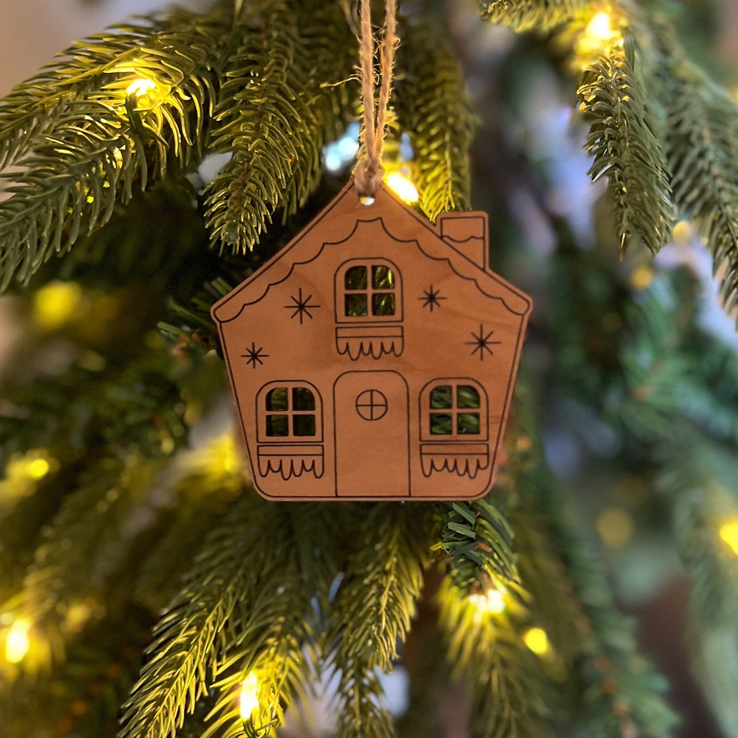 Festive Gingerbread House Tag