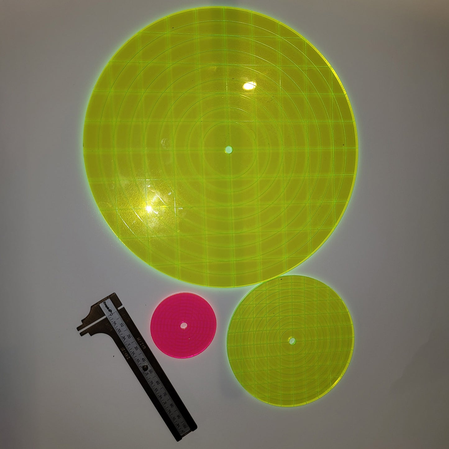 Non-Mechanical Center Finder in 3 Sizes
