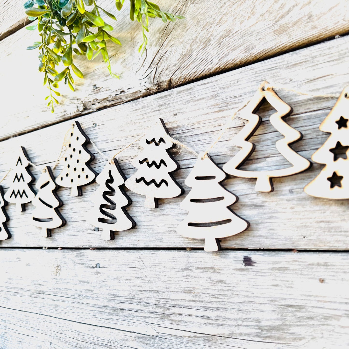 Doodle Christmas Tree Garland (Set of 10) - Glowforge