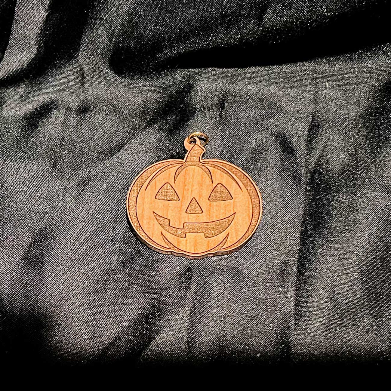 Jack-O-Lantern Necklace Pendant - Glowforge