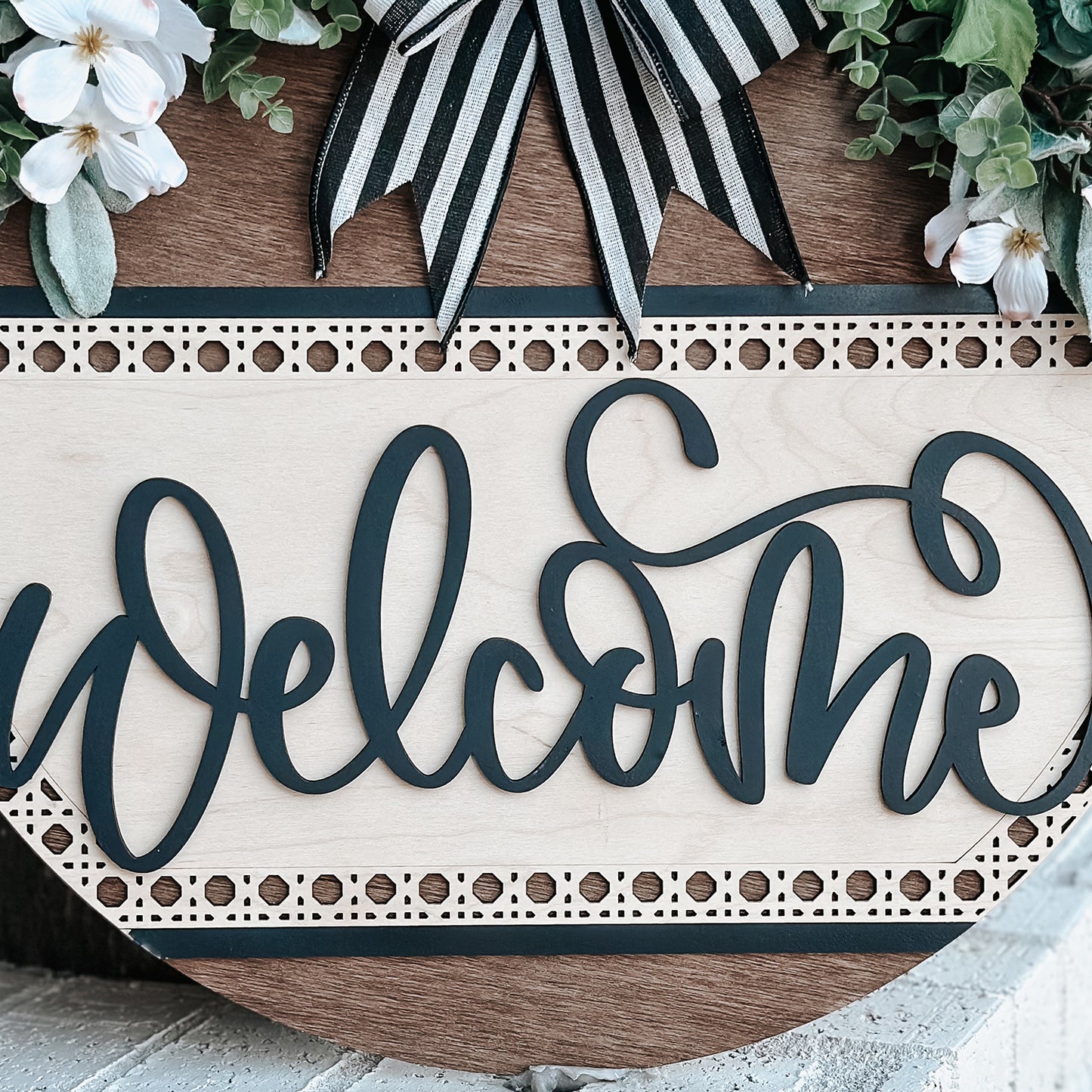 Welcome Rattan-style Floral Round Door Hanger #2 - Glowforge