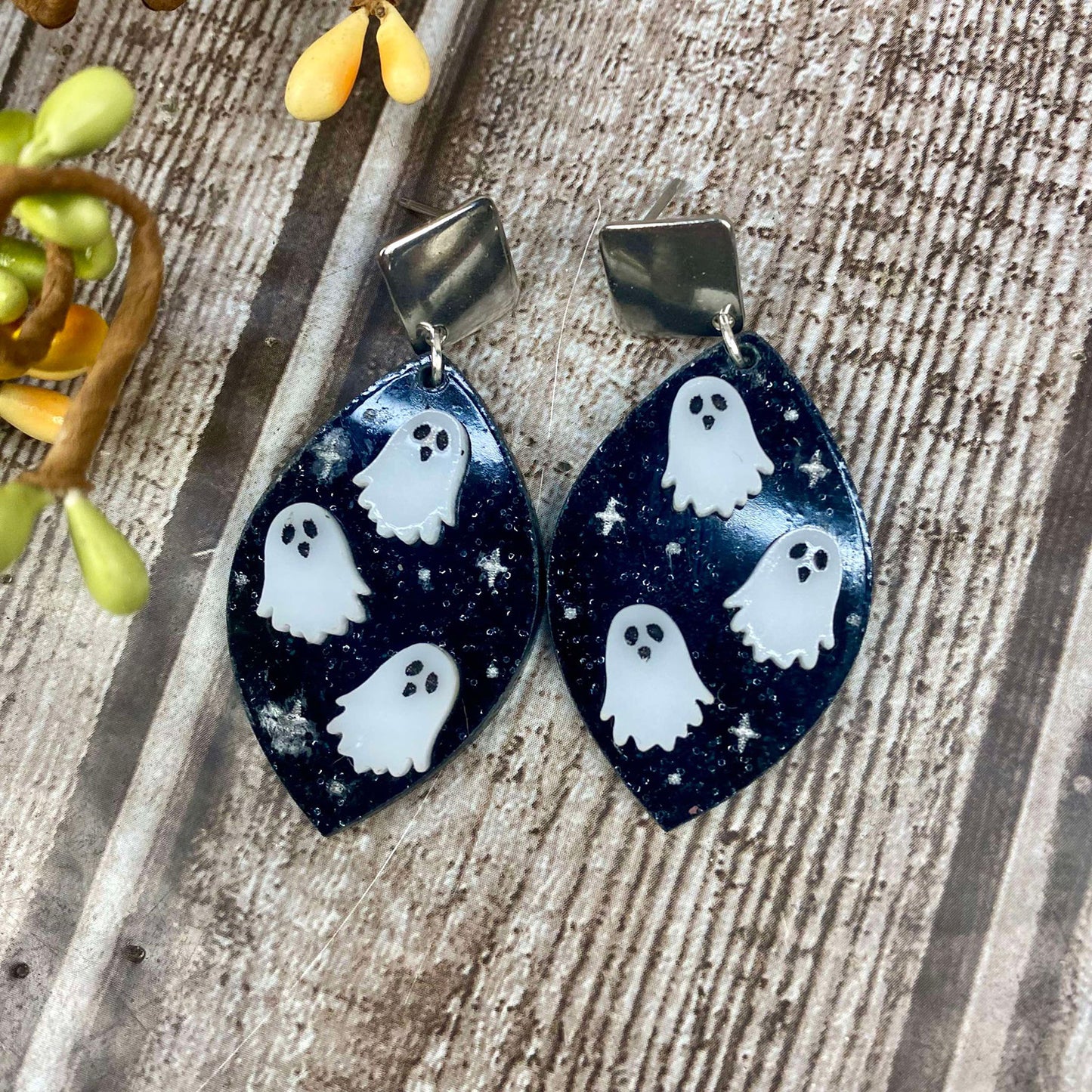 Whimsical Scattered Ghost Halloween Earrings - Glowforge