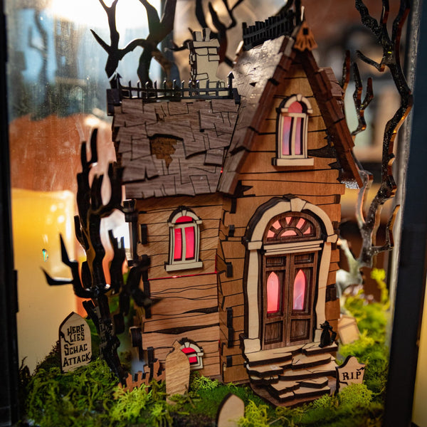 Miniature shop halloween houses