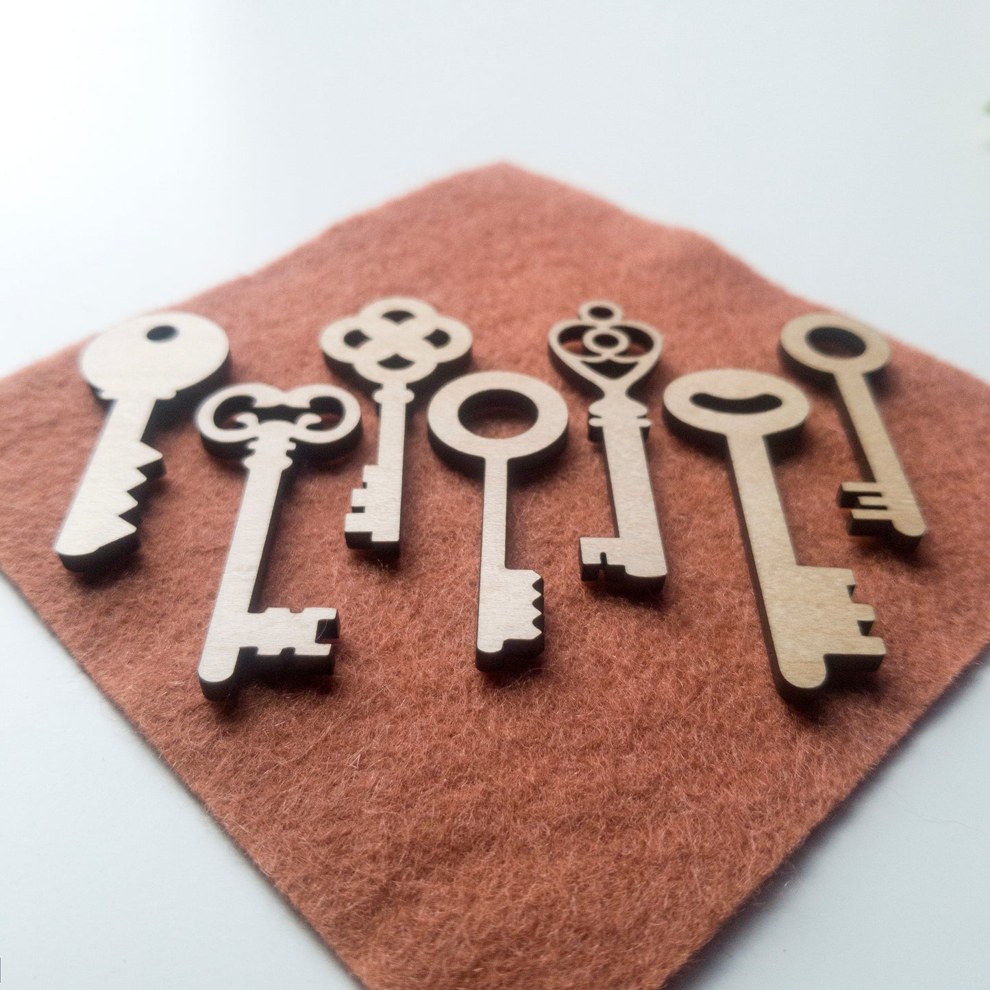 Antique Key Charms (Set of 7)