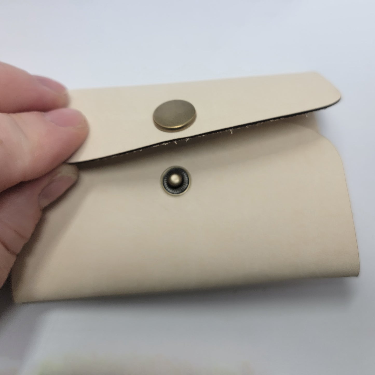 No-Stitch Leather Card Pouch