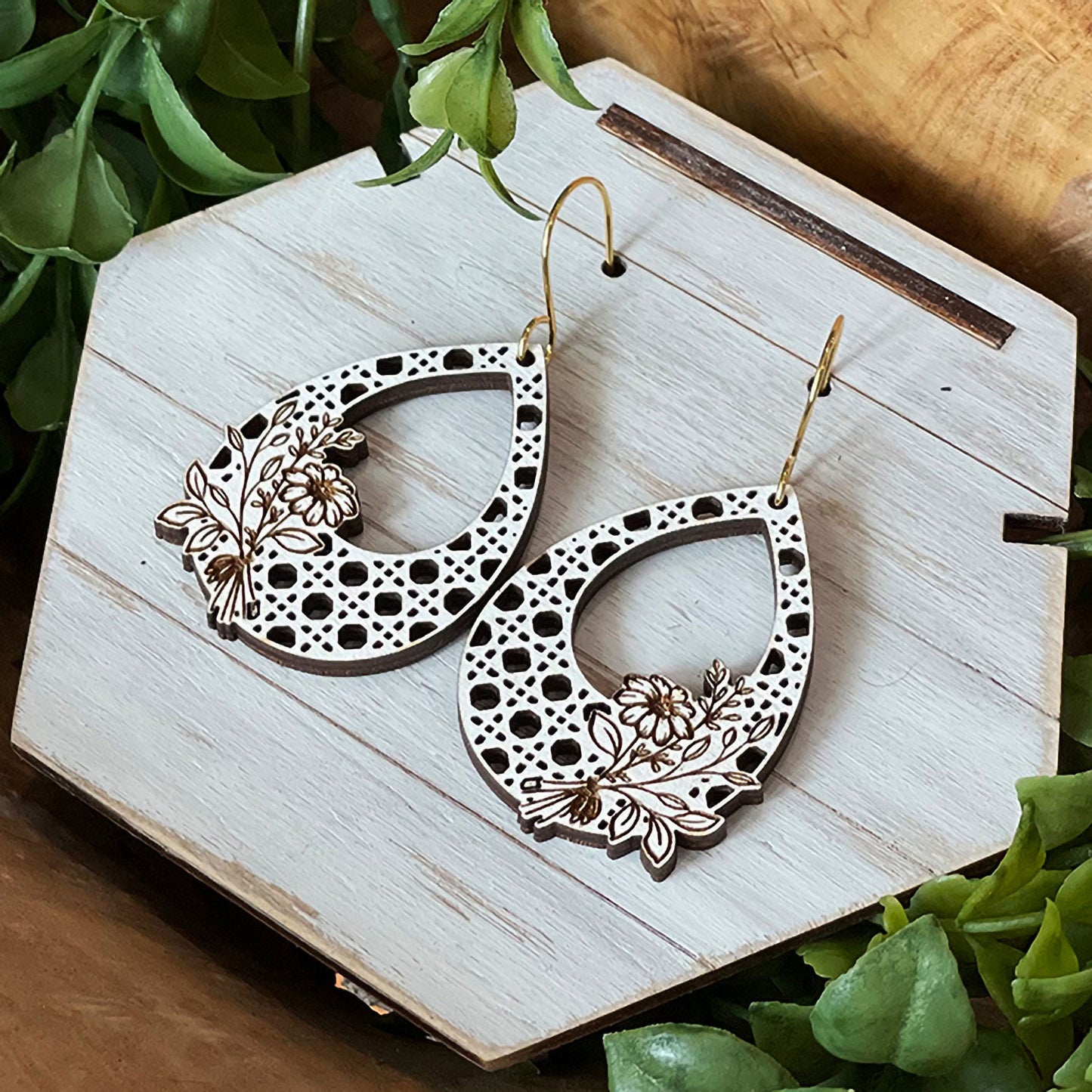 Boho Rattan Floral Bouquet Earrings