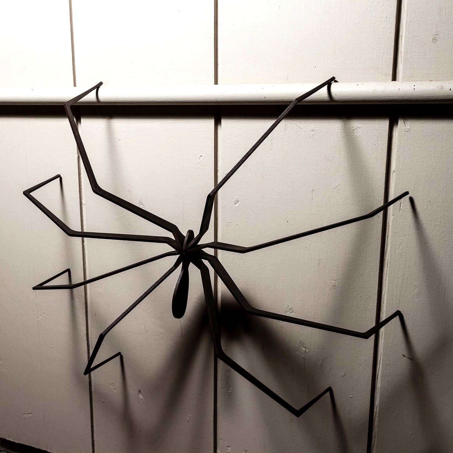 Simple Creepy Halloween Spider Decoration