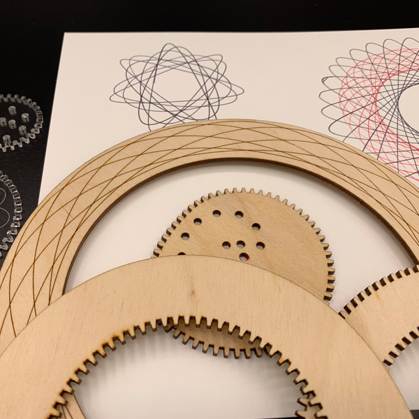 Spirograph — Deluxe Set — Spiral Art Drawing Kit — The Classic Way to Make  Countless Amazing Designs — For Kids Ages 8+