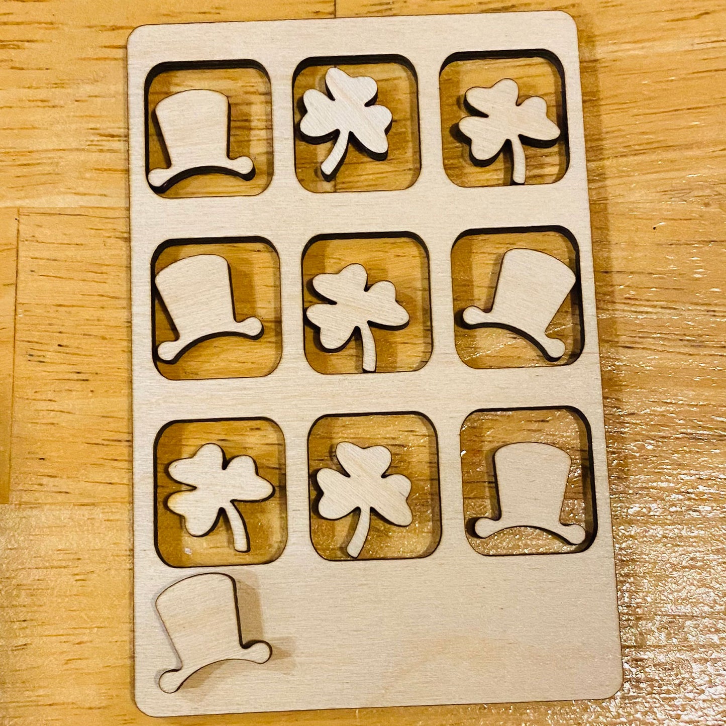 St. Patrick's Day Leprechaun Shamrock Irish Holiday Tic Tac Toe Game