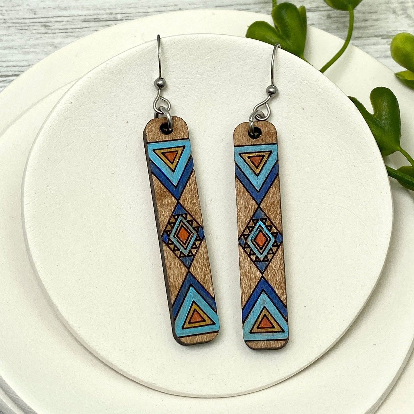 Tribal Vibe Bar Style Pendant And Earrings
