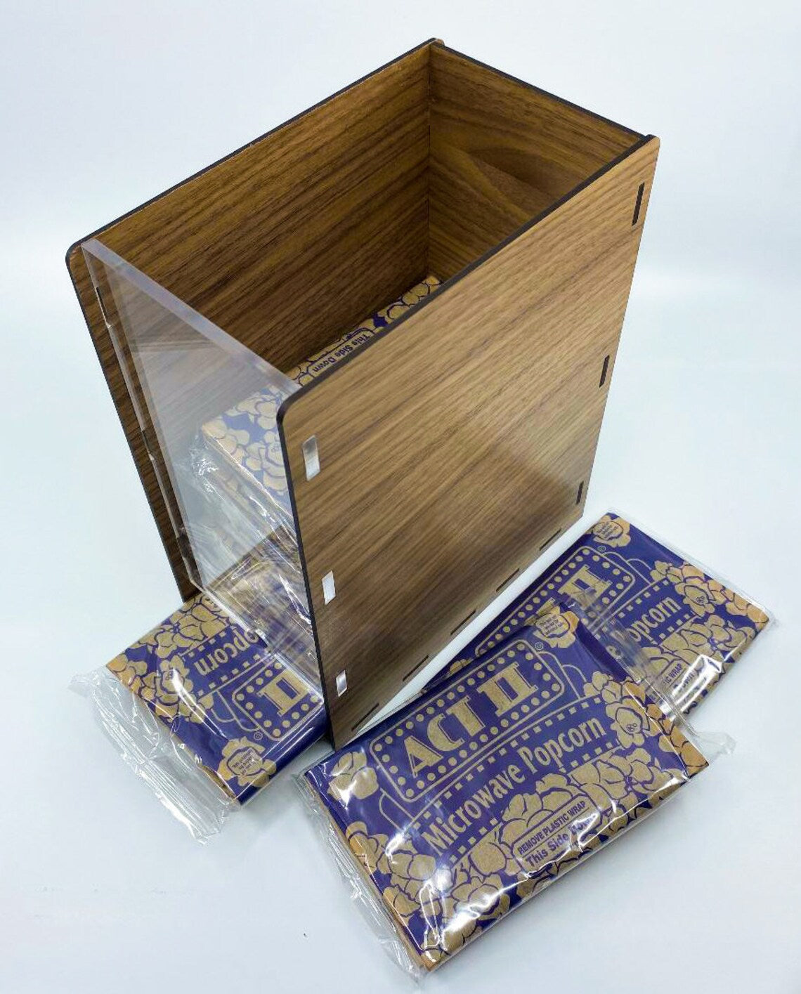 Vertical Popcorn Pack Dispenser