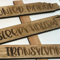 Haunted Manor - Sleepy Hollow - Halloween Direction Sign