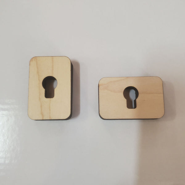 Keyhole Hangers (Set of 4) – Glowforge Shop