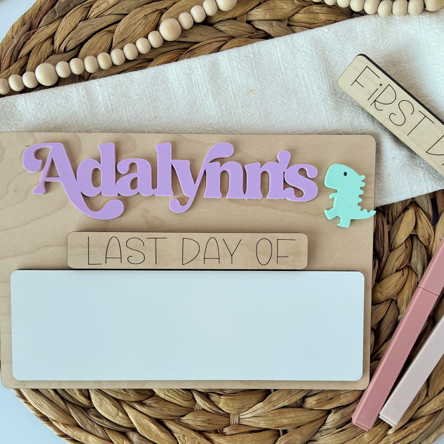 Personalizable Simple Back to School Sign