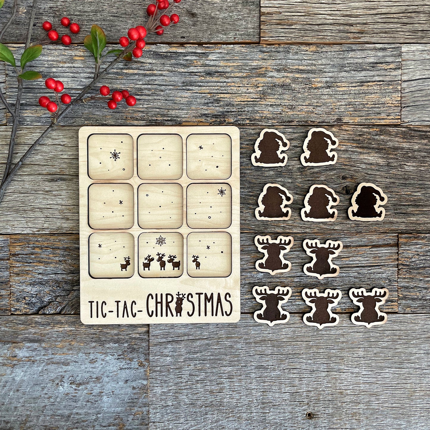 Personalized Christmas Tic Tac Toe with Adorable Santa Claus and Reindeer Game Pieces