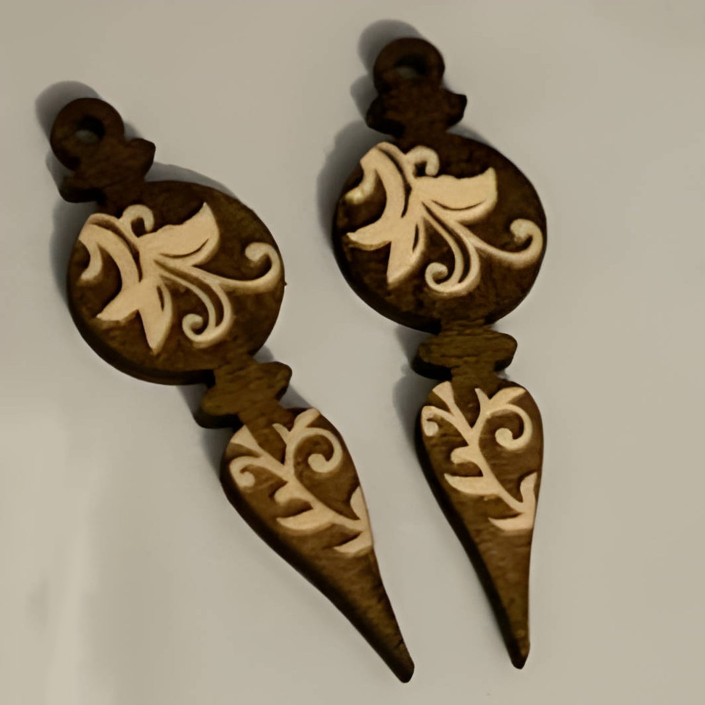 Reverse Engrave Flourish Ornament Earrings