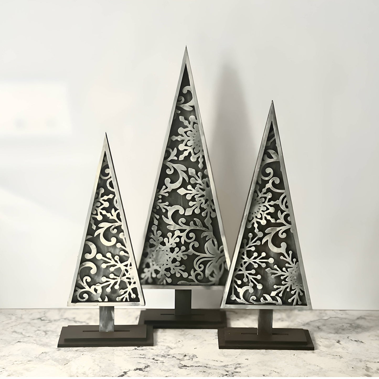 Snowflake Flourish Tree Shelf Sitter (Set of 3)