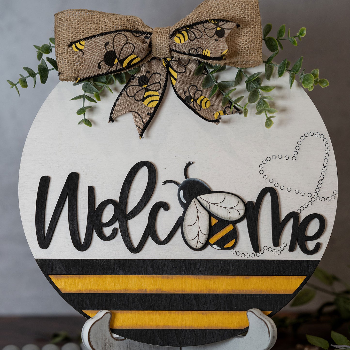 Welcome With Bee Door Hanger - Welcome Door Sign