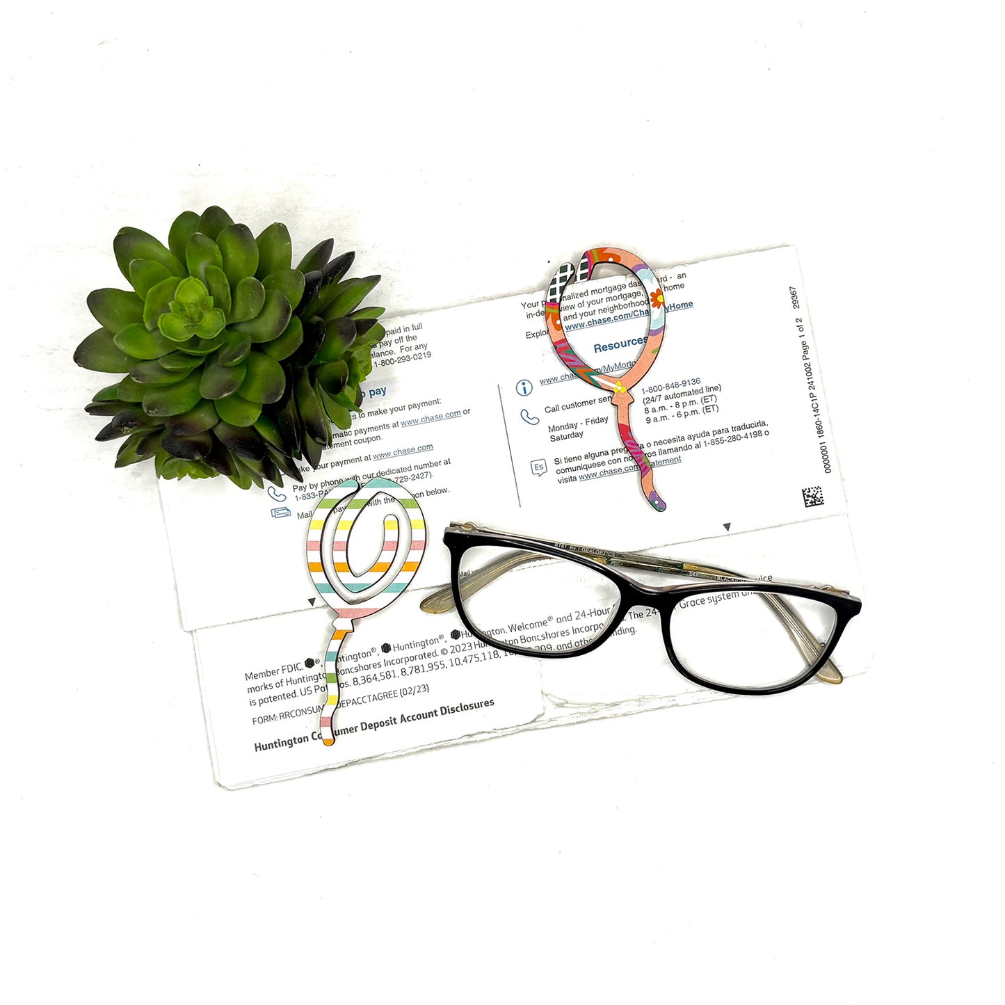 Balloon Shaped Bookmark with Card Backer - Paperclip - Snack Bag Closure - Glowforge