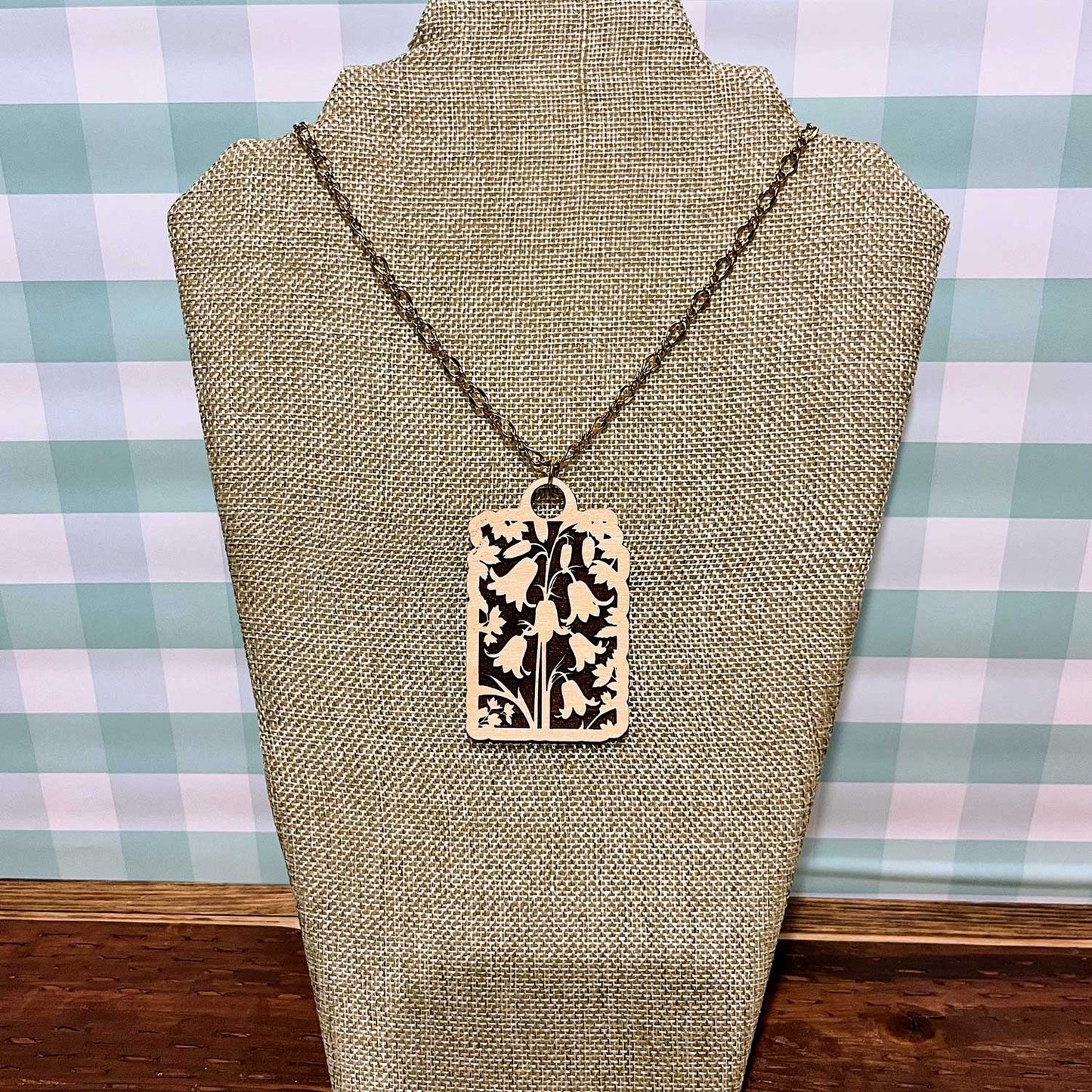 Bluebell Necklace Pendant - Glowforge