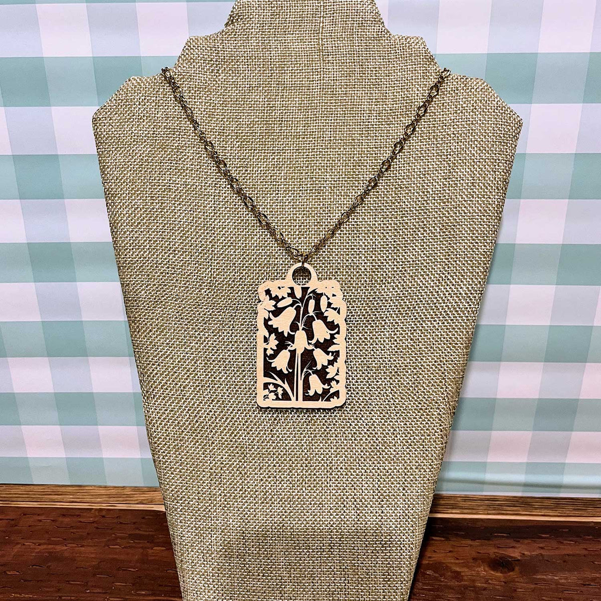 Bluebell Necklace Pendant - Glowforge