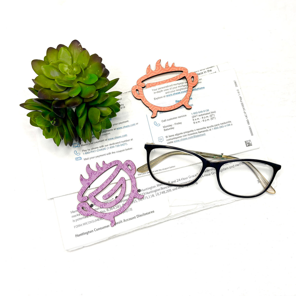 Cauldron Shaped Bookmark with Card Backer - Paperclip - Snack Bag Closure - Glowforge