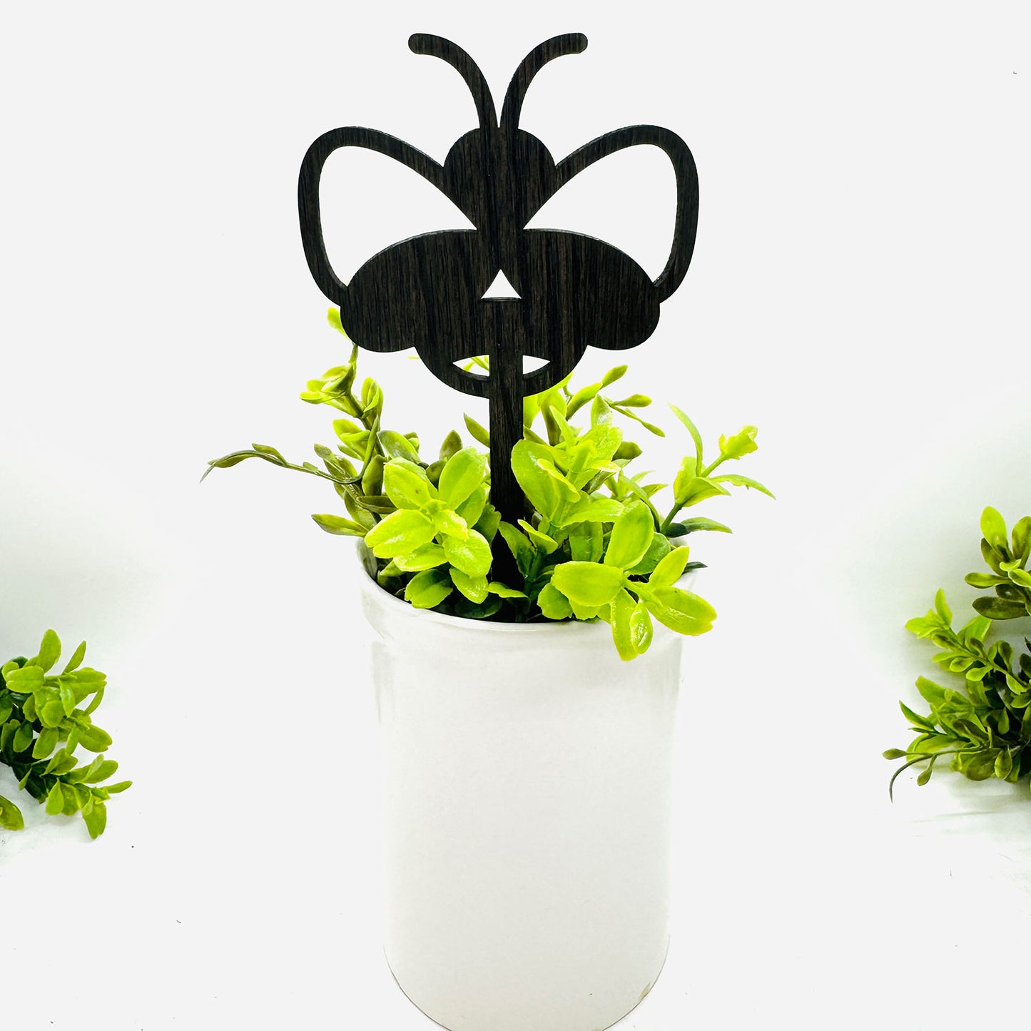 Cheerful Bee Plant Stake - Glowforge