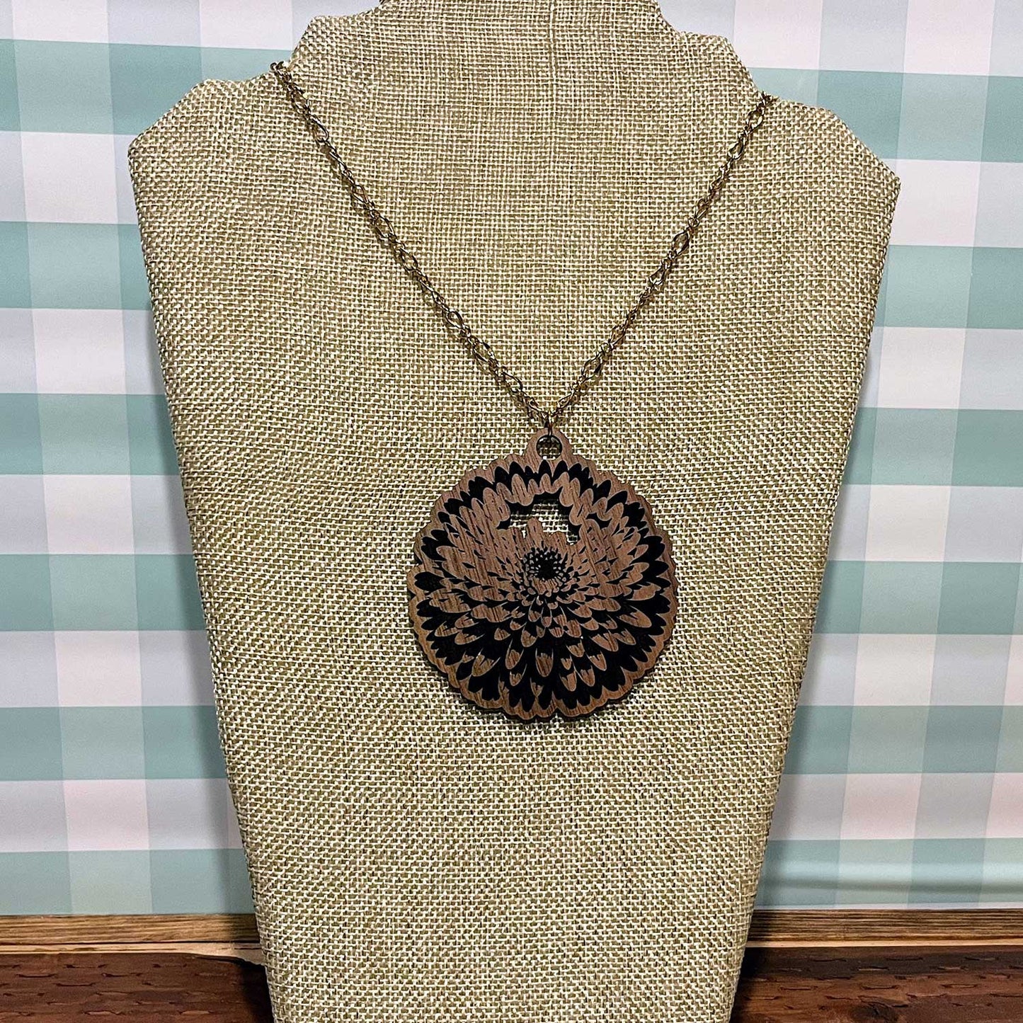 Chrysanthemum Necklace Pendant - Glowforge