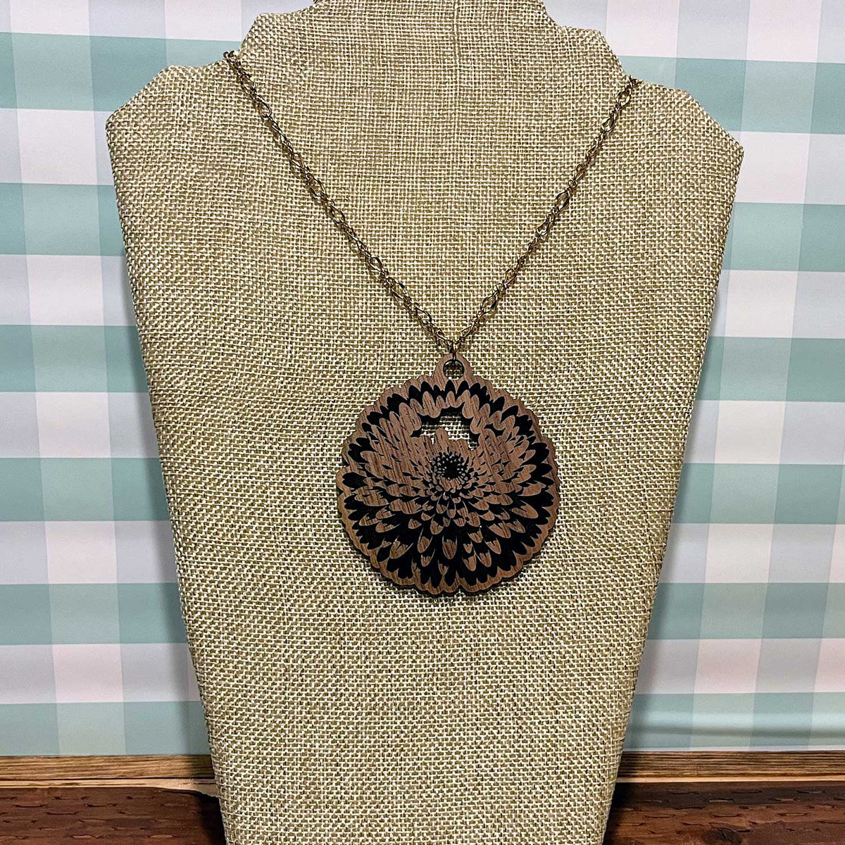 Chrysanthemum Necklace Pendant - Glowforge