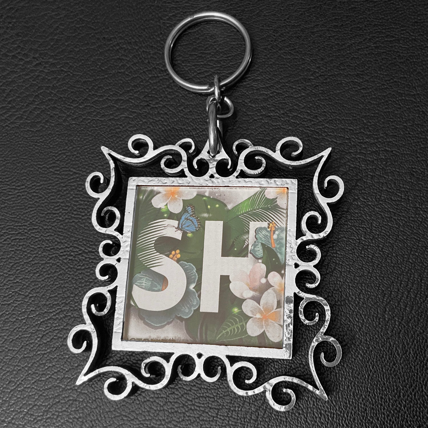 Curvy Frame & Keychain – Glowforge Shop