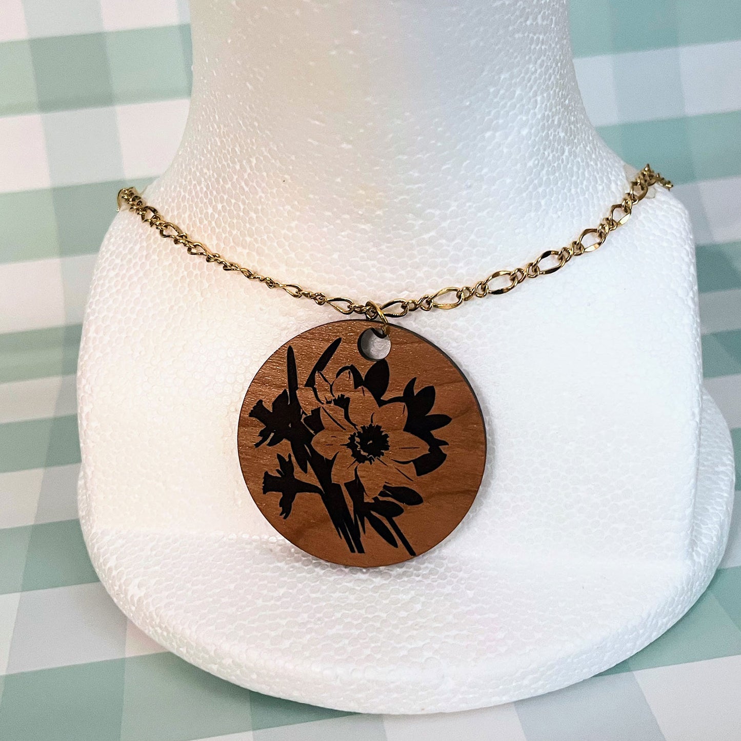 Daffodil Necklace Pendant - Glowforge