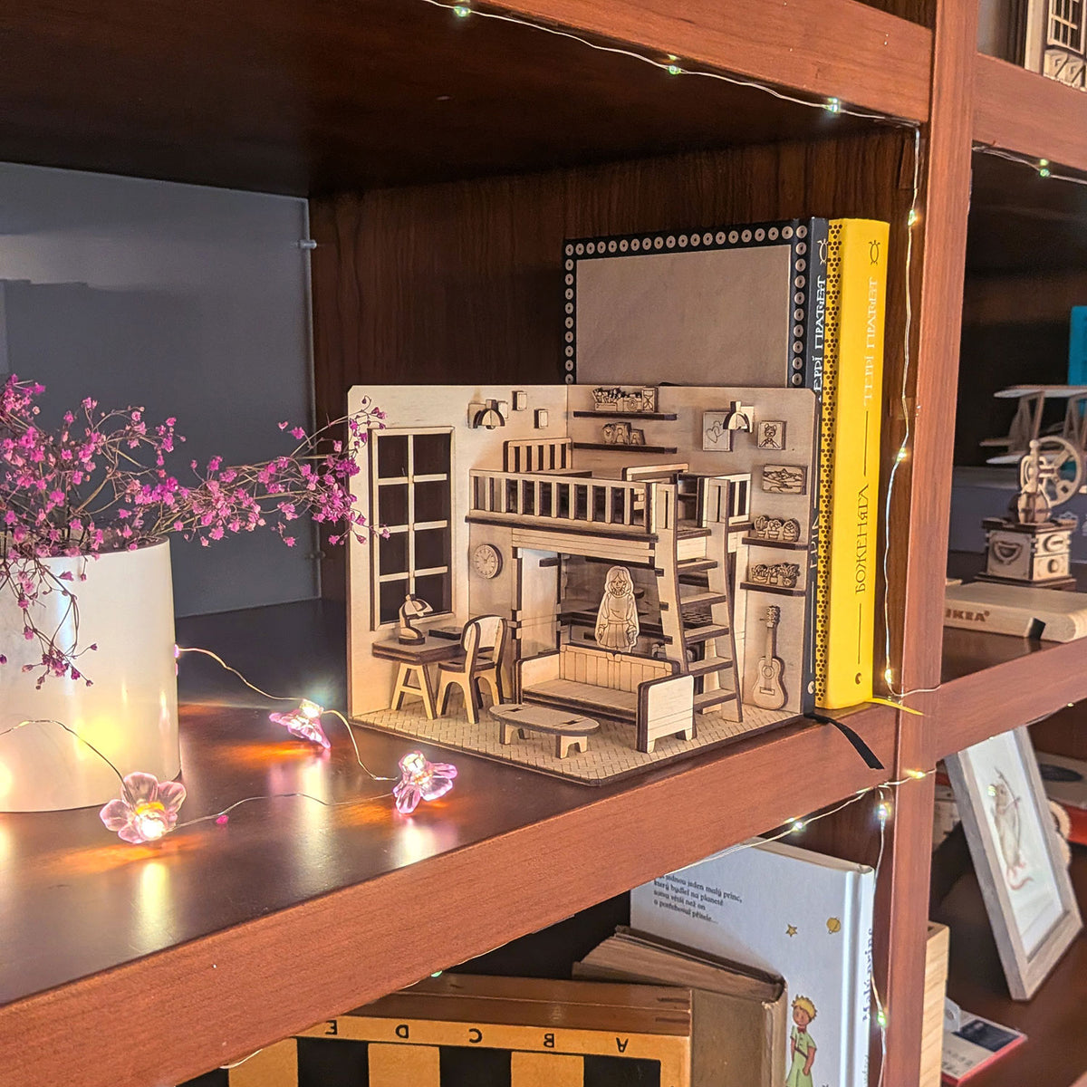 Dollhouse Room Book Nook - DIY Miniature Diorama for Bookshelf Display - Glowforge