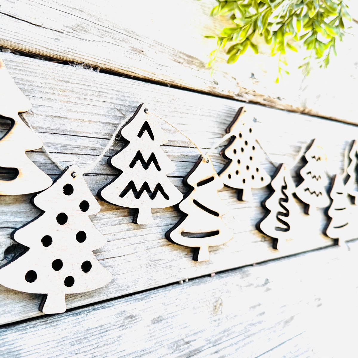 Doodle Christmas Tree Garland (Set of 10) - Glowforge