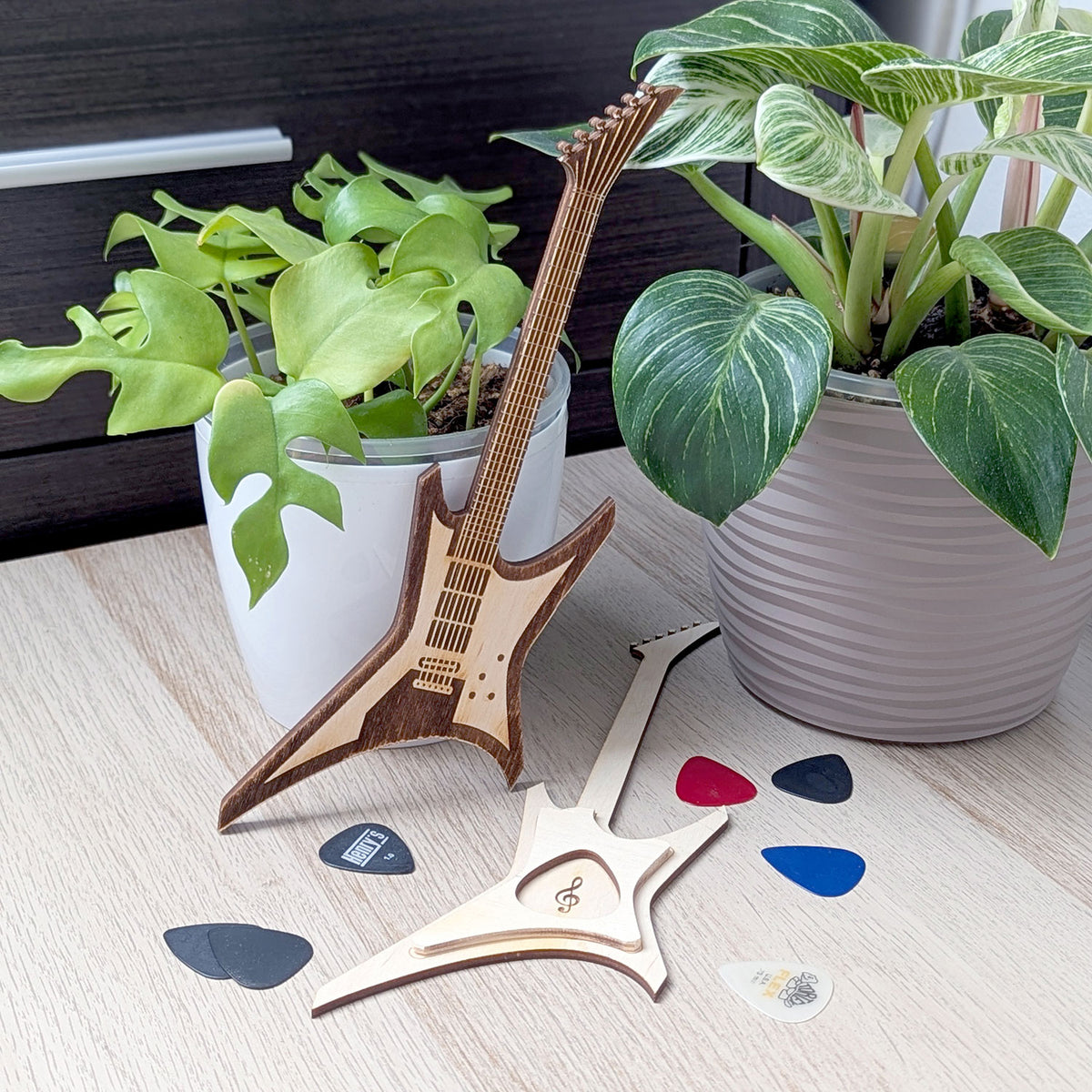 Electric Guitar Pick Holder - Guitar Shape for Storing Plectrums 
