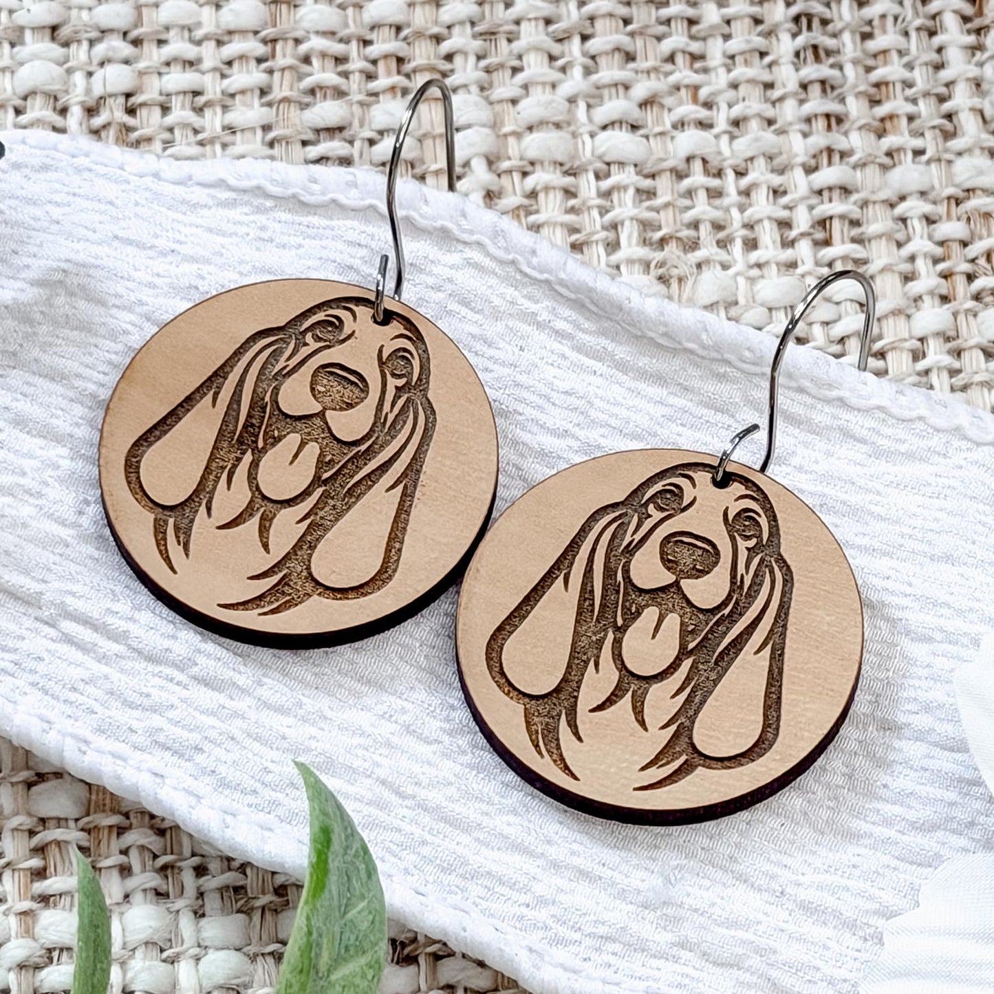 Engraved Basset Hound Circle Dangle Earrings Set - Glowforge
