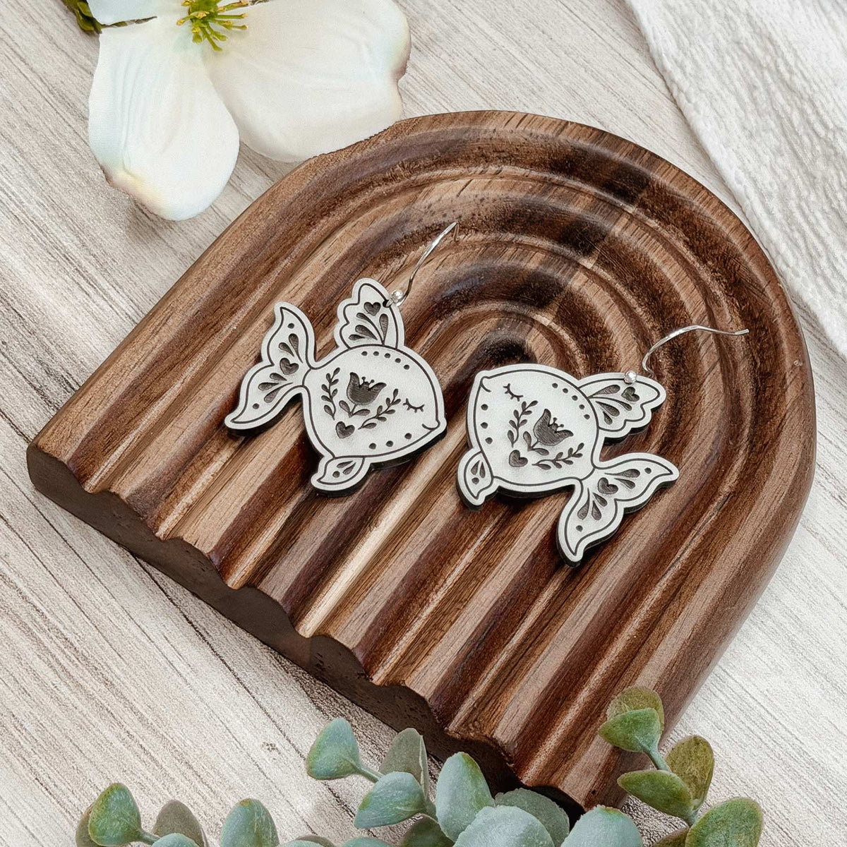 Folk Art Fish Earrings - Glowforge