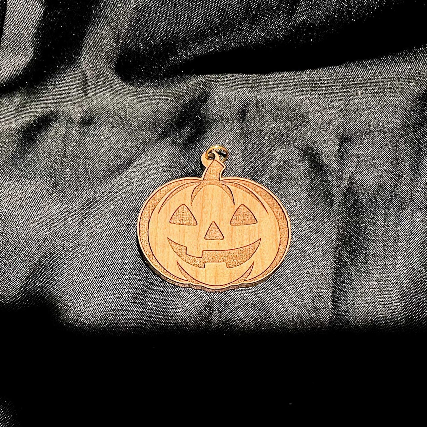 Jack-O-Lantern Necklace Pendant - Glowforge