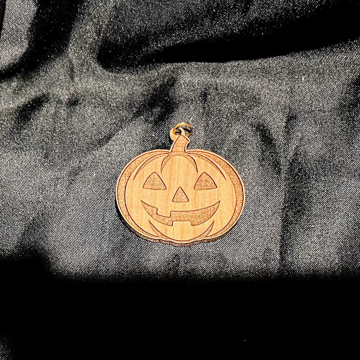 Jack-O-Lantern Necklace Pendant - Glowforge