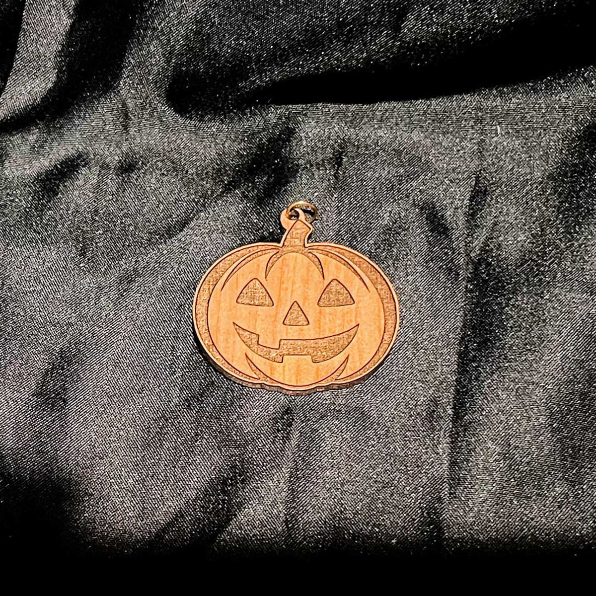 Jack-O-Lantern Necklace Pendant - Glowforge