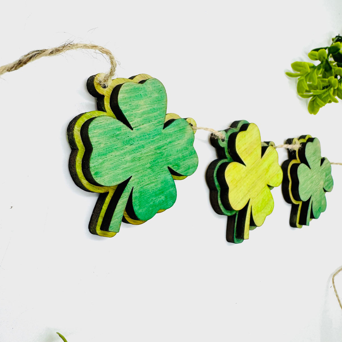 Layered 4-Leaf Clover St. Patrick’s Day Garland - Glowforge