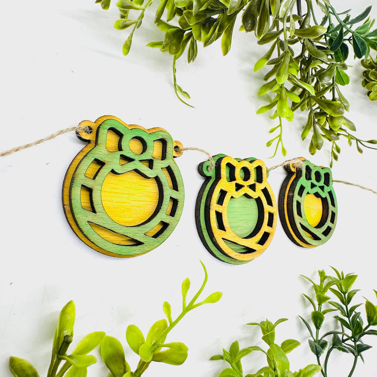 Layered Wreath Garland Banner - Glowforge