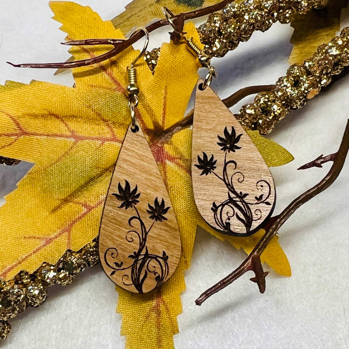 Leaf Filigree Teardrop Jewelry Set - Glowforge