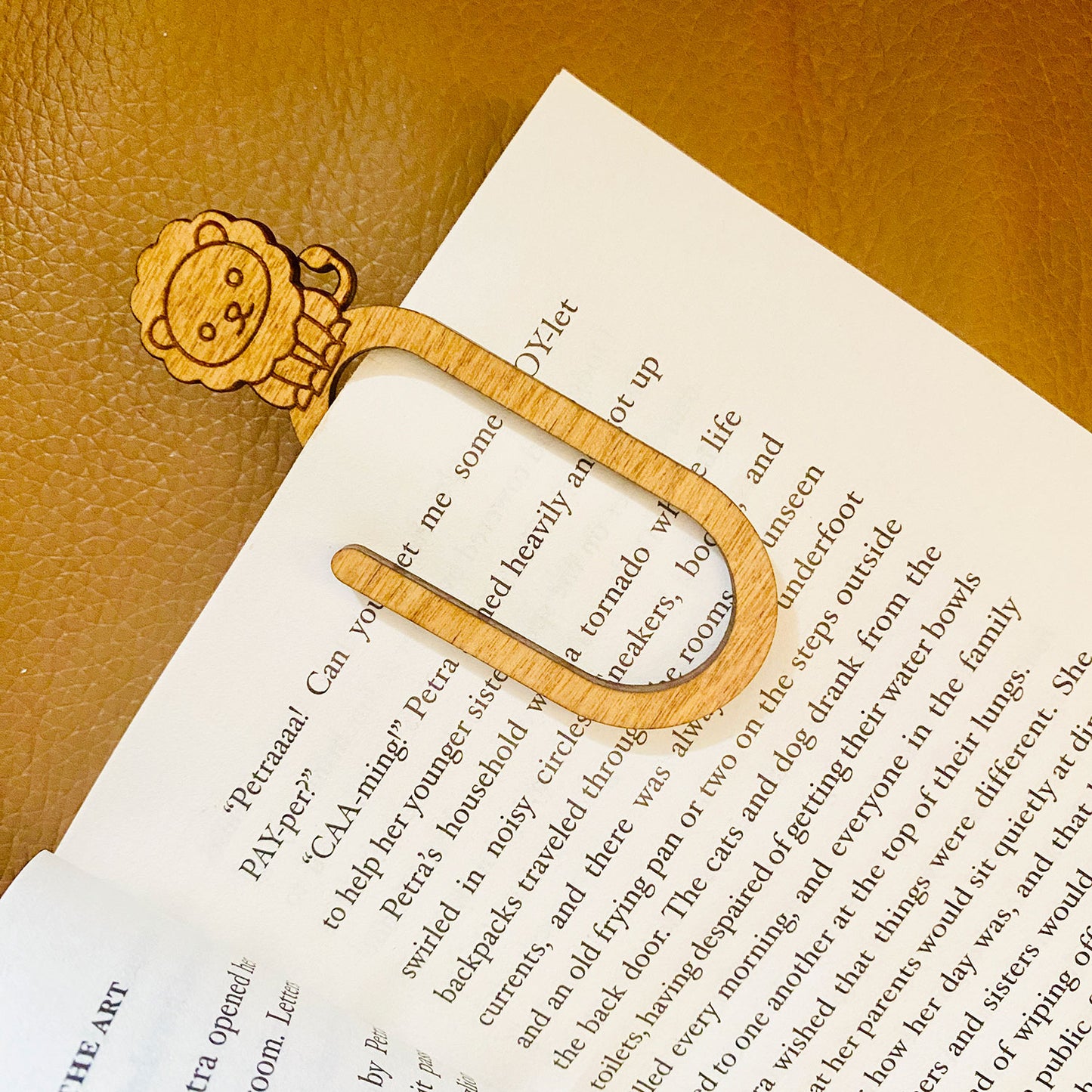 Lion Paperclip Bookmark - Glowforge
