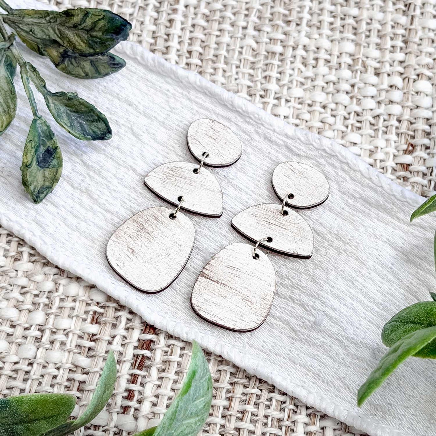 Minimal Oval Drop Dangle Earrings - Glowforge