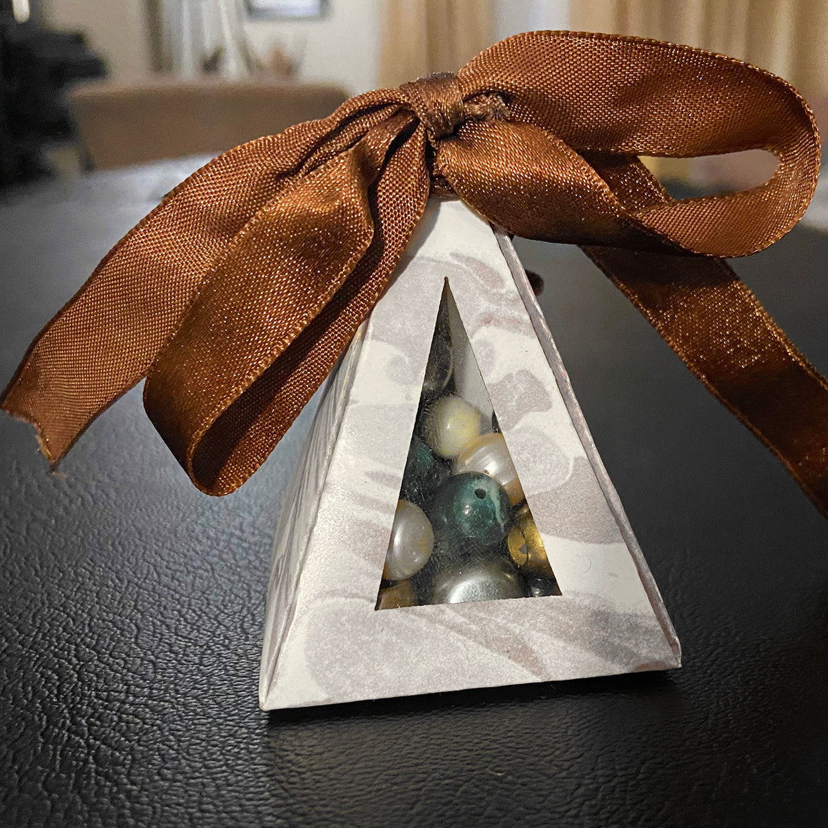 Pyramid Gift Packing Pyramid Folding Gift Box – Glowforge Shop