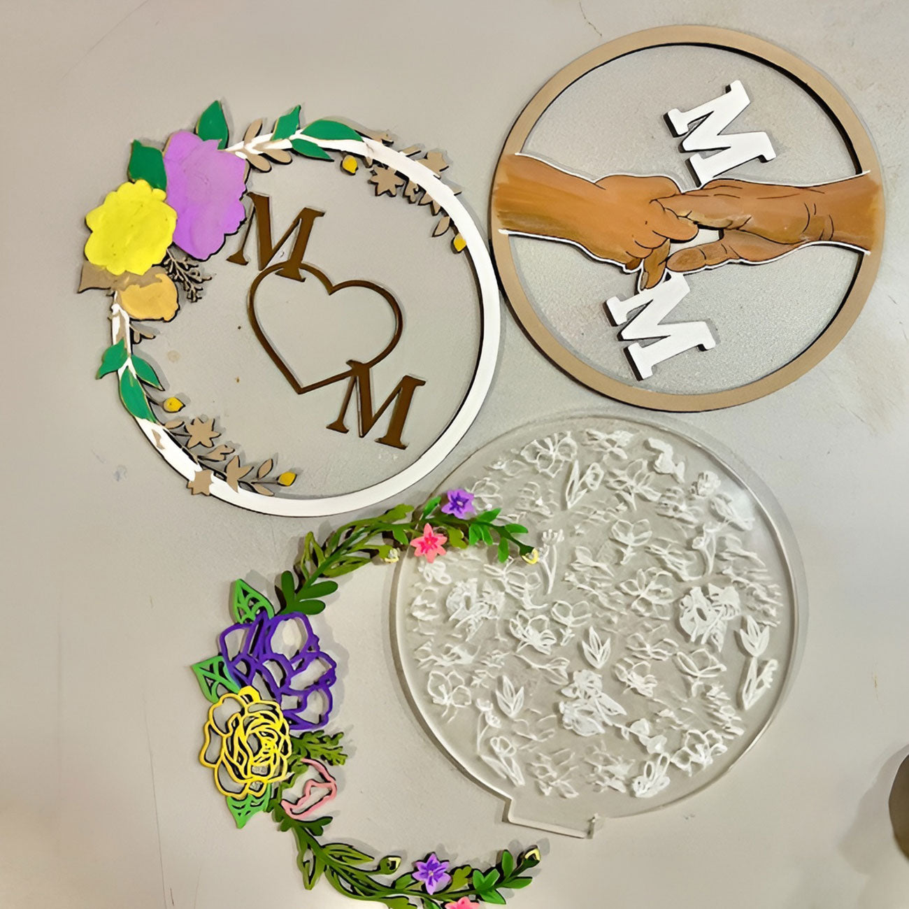 Round Floral MOM Shelf Sitter - Glowforge