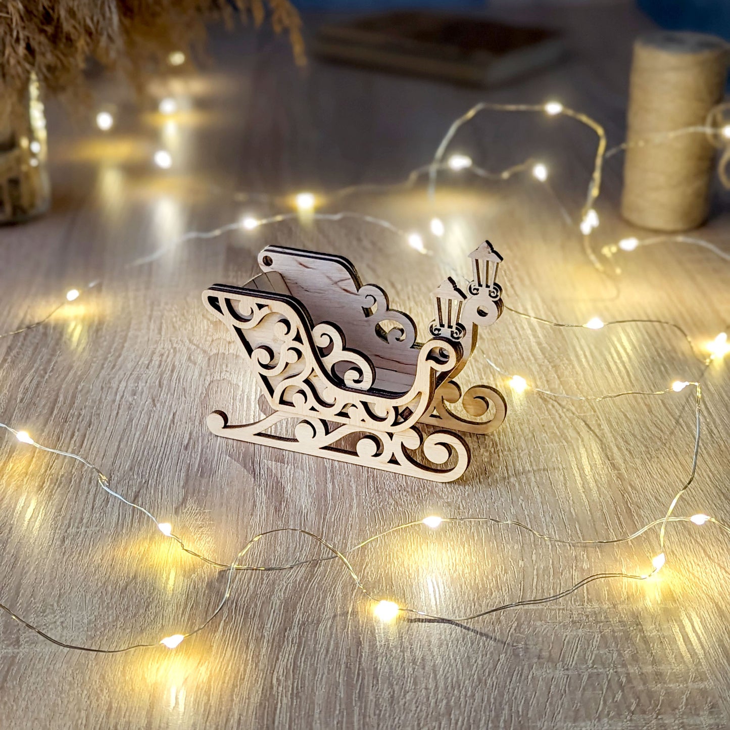 Santa's Sleigh - Festive Christmas Decoration