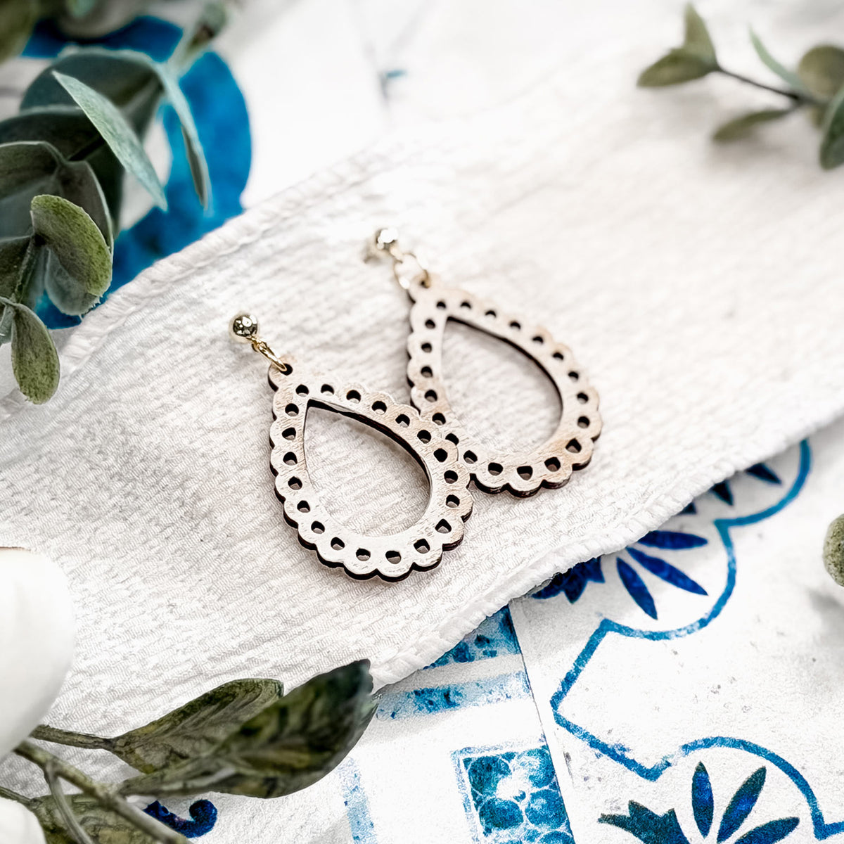 Scalloped Edge Teardrop Earrings - Glowforge